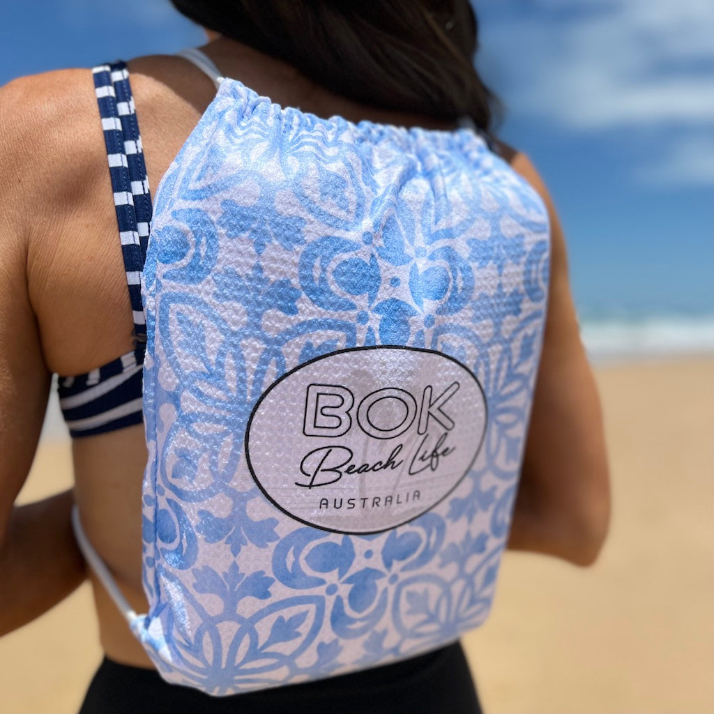 Beach best sale blanket backpack