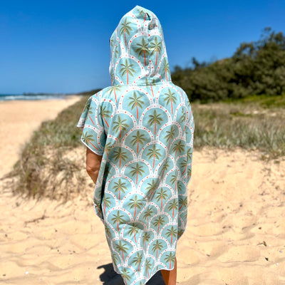 BALMY VACAY - Poncho Towel