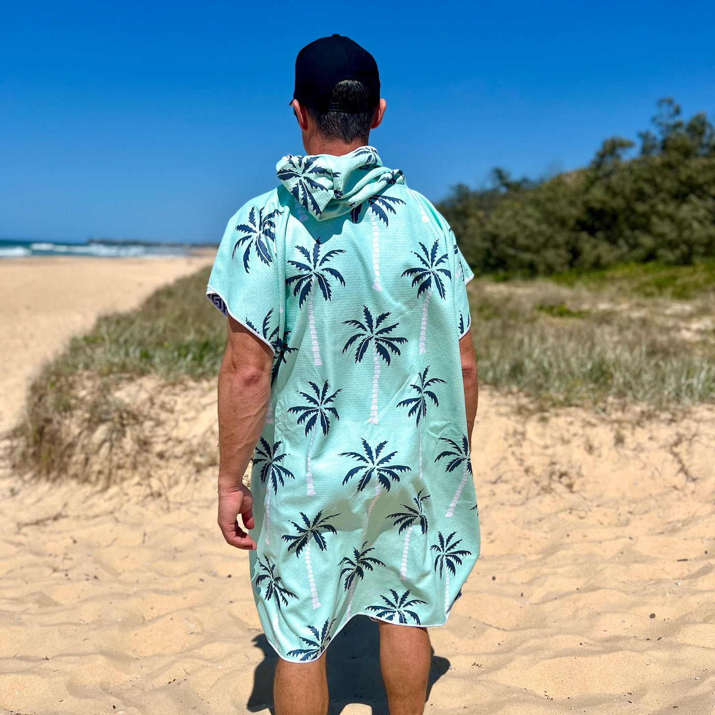 BOMBORA PALMS- Poncho Towel
