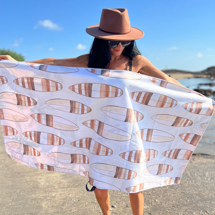 CASTAWAY - Sand Free Towel
