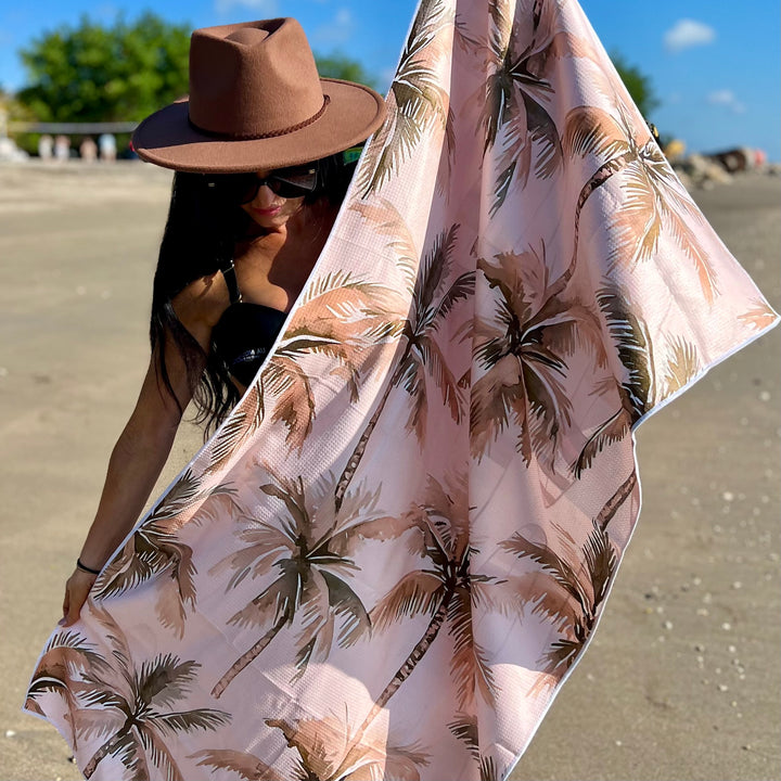 CASTAWAY - Sand Free Towel
