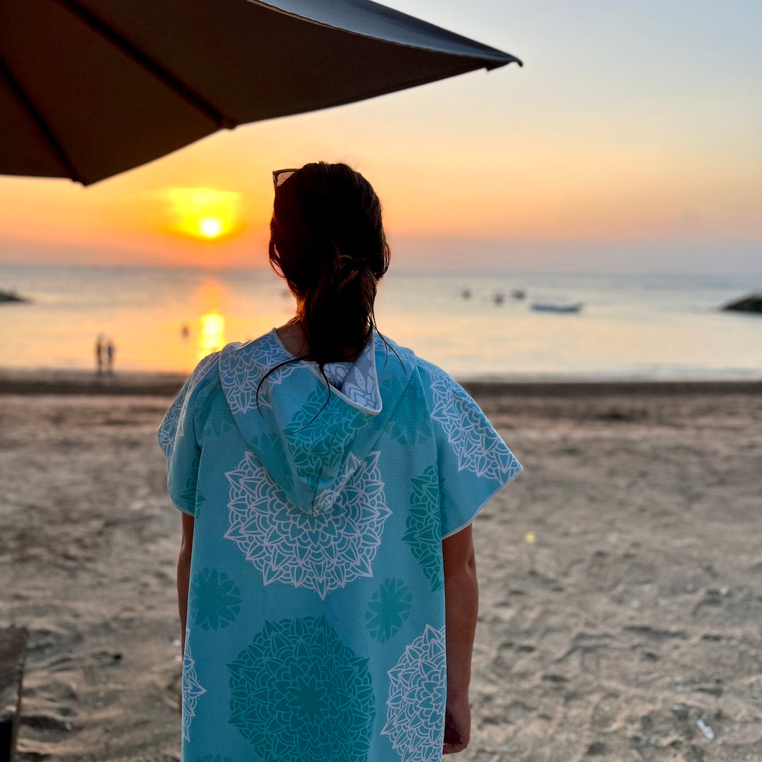 CRYSTAL LAGOON - Poncho Towel