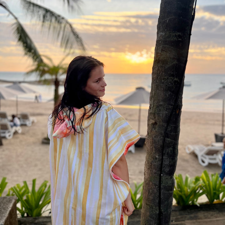 HIBISCUS BLISS - Poncho Towel