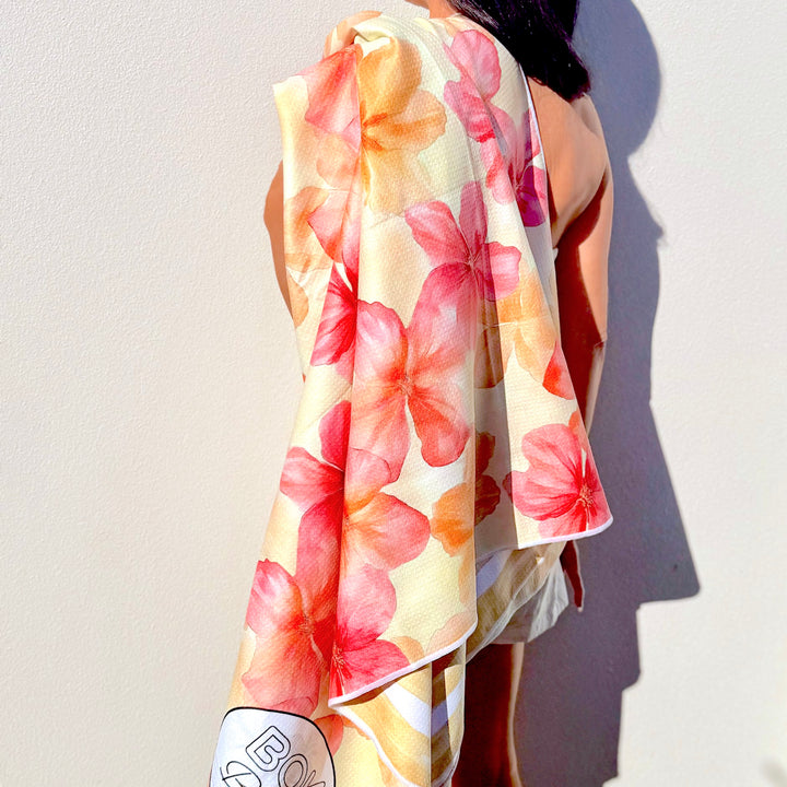 HIBISCUS BLISS - Sand Free Towel