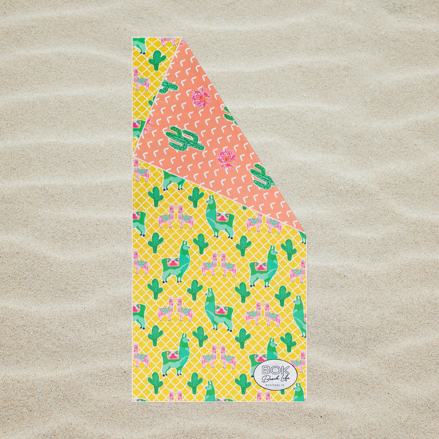 Llama Bay - Sand Free Towel