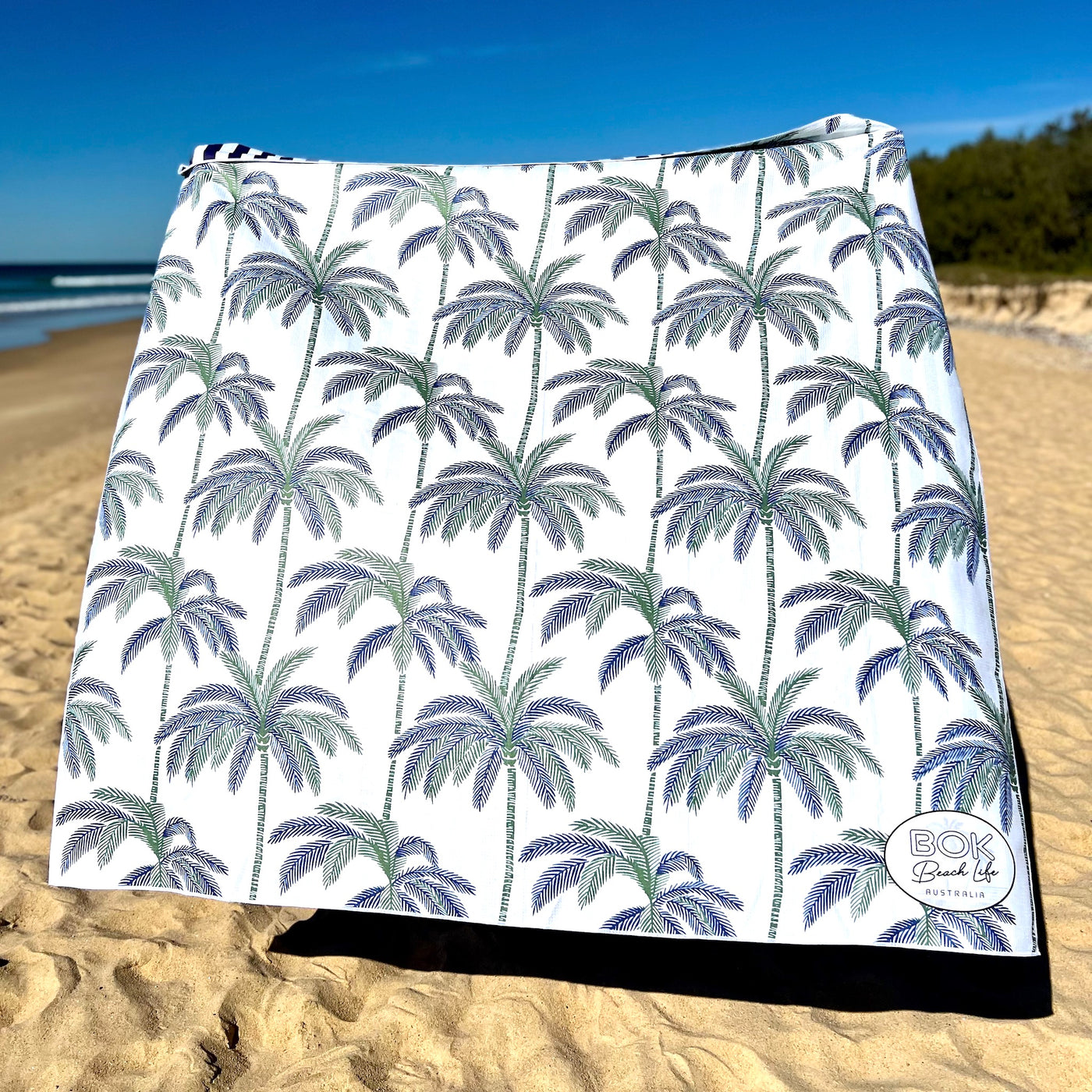 Palm Inn - Beach Blanket
